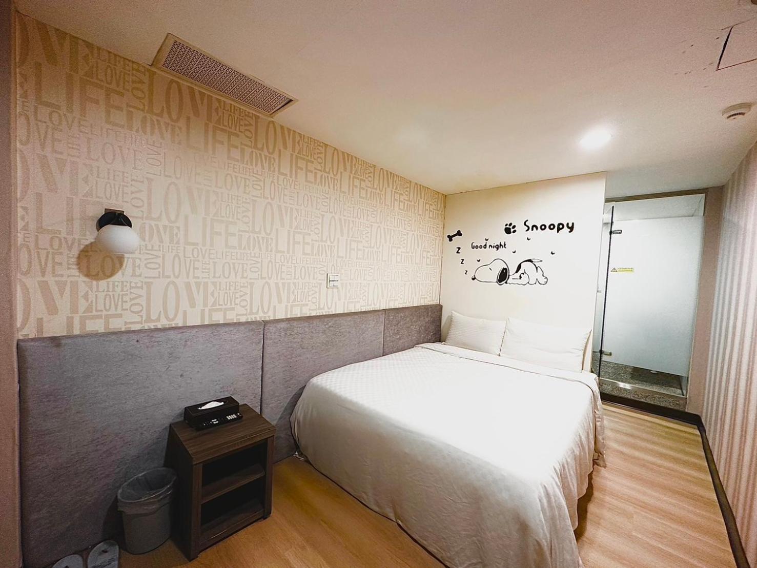 Walker Hotel - Zhengyi 2 تايبيه المظهر الخارجي الصورة