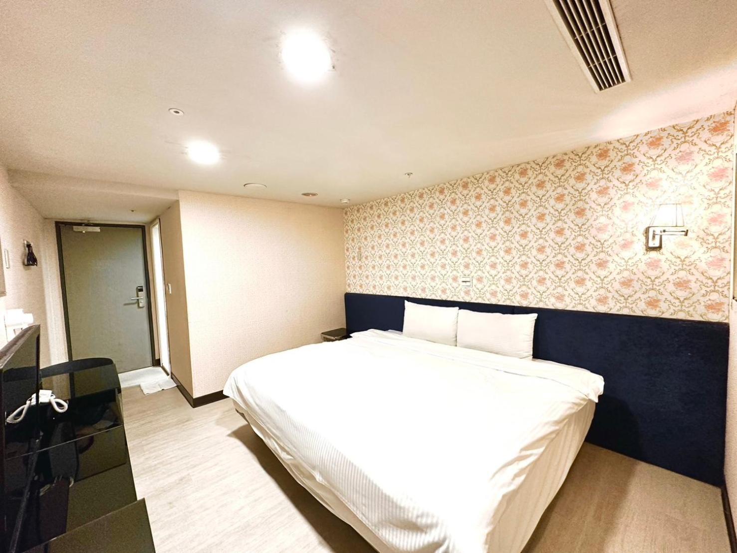 Walker Hotel - Zhengyi 2 تايبيه المظهر الخارجي الصورة