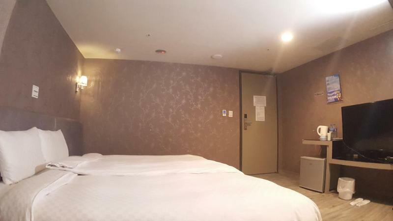 Walker Hotel - Zhengyi 2 تايبيه المظهر الخارجي الصورة