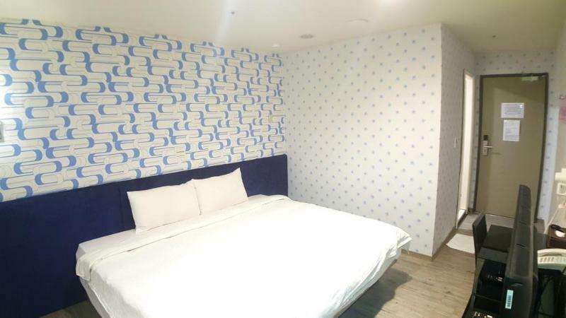 Walker Hotel - Zhengyi 2 تايبيه المظهر الخارجي الصورة